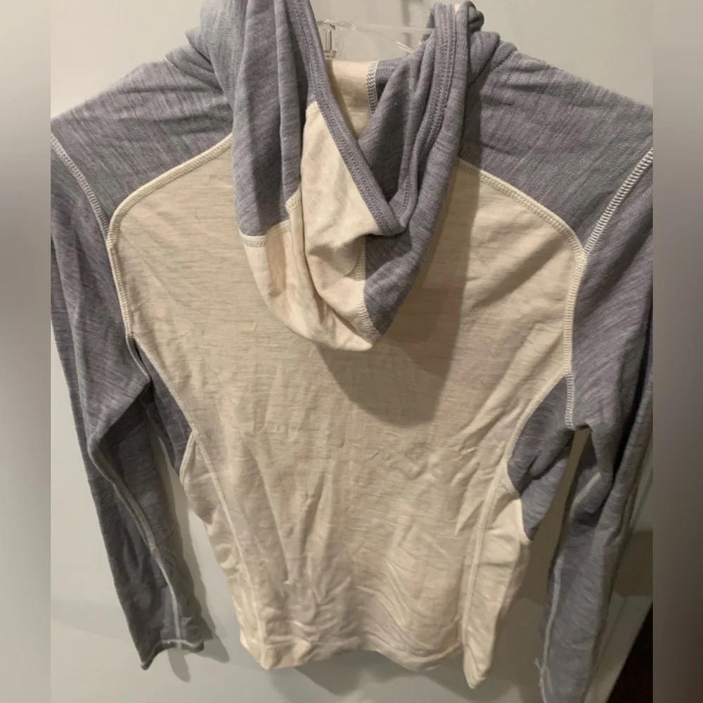 Smartwool, base layer. - Picture 2 of 4